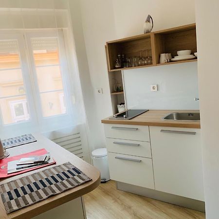Apartmani Sb 42 Zagabria Esterno foto