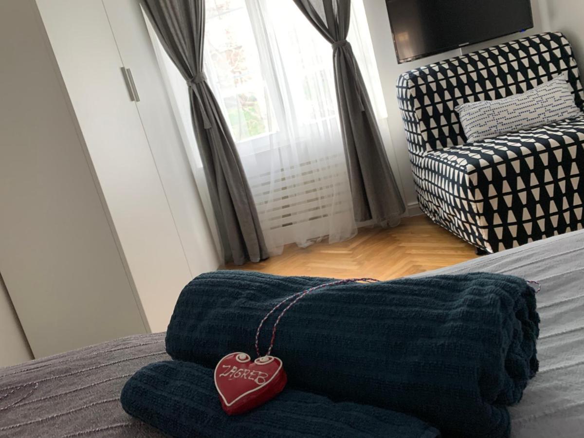 Apartmani Sb 42 Zagabria Esterno foto