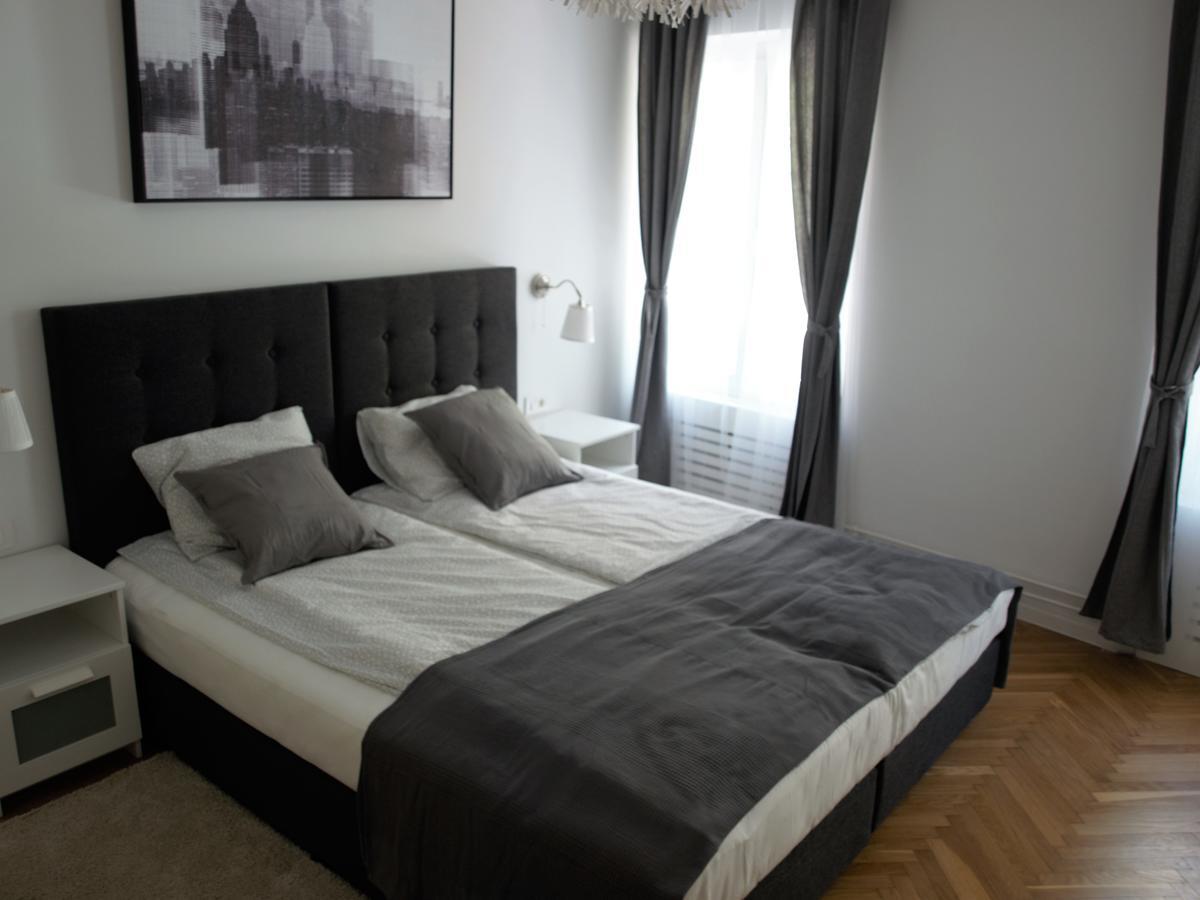 Apartmani Sb 42 Zagabria Esterno foto