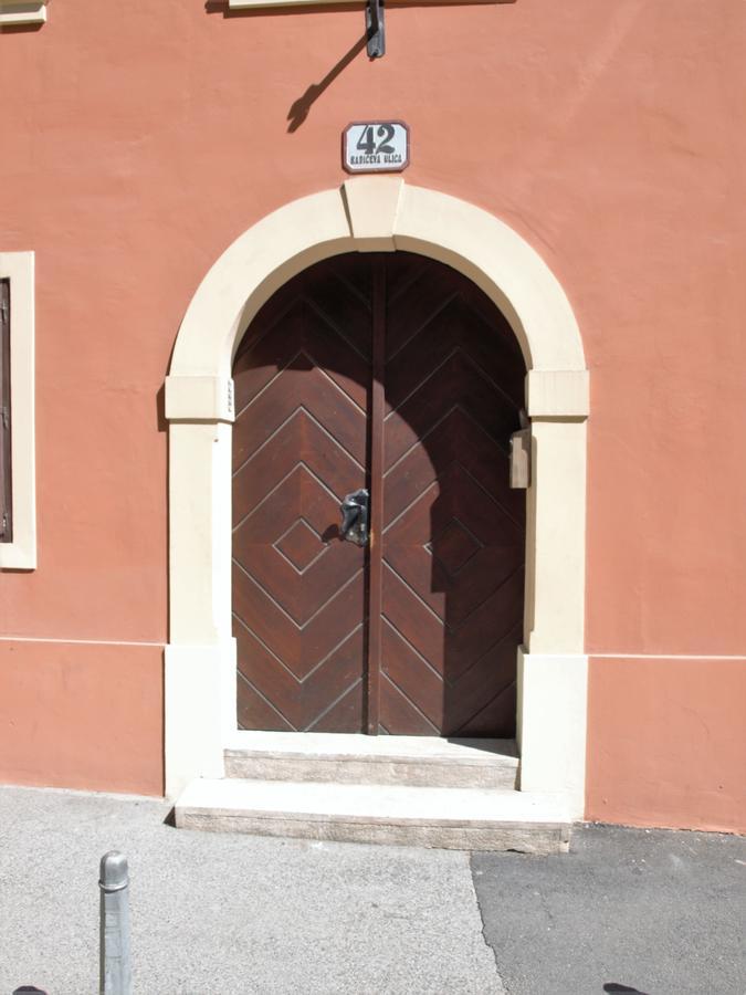 Apartmani Sb 42 Zagabria Esterno foto