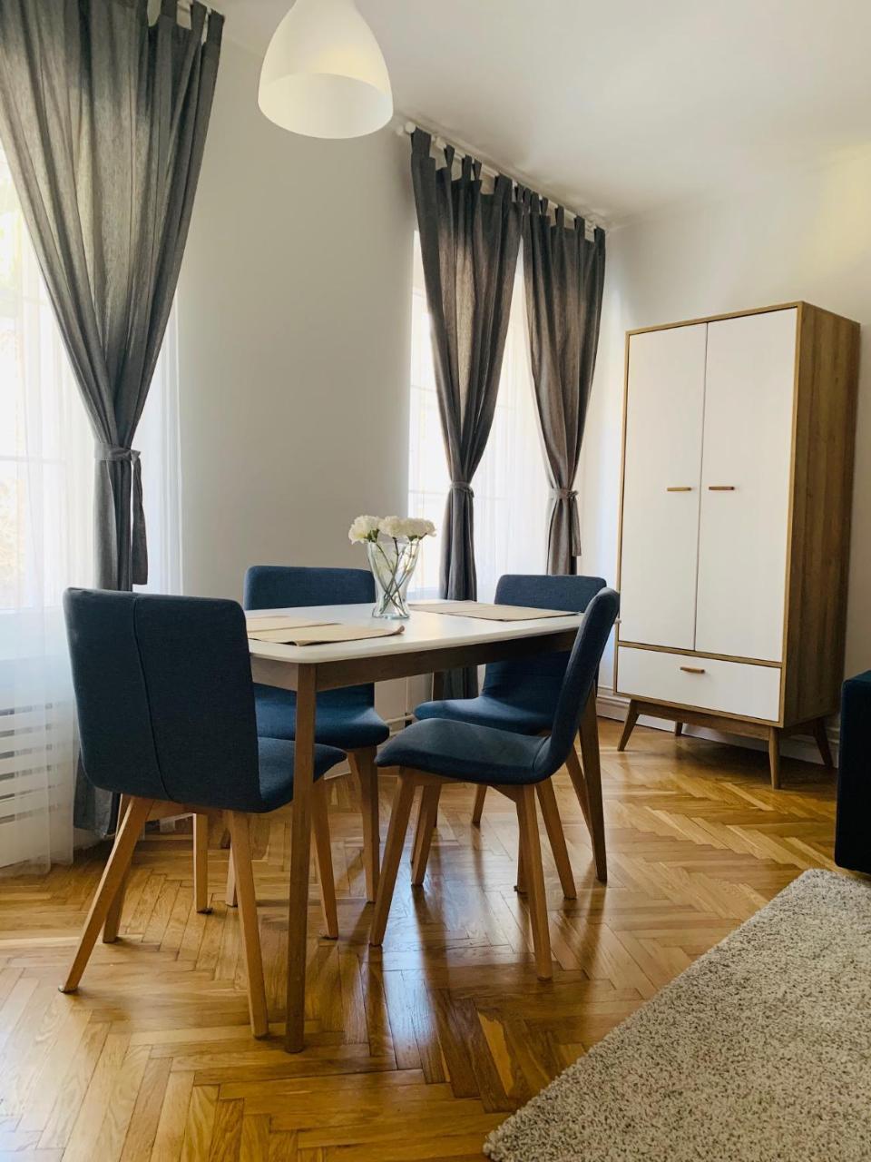 Apartmani Sb 42 Zagabria Esterno foto