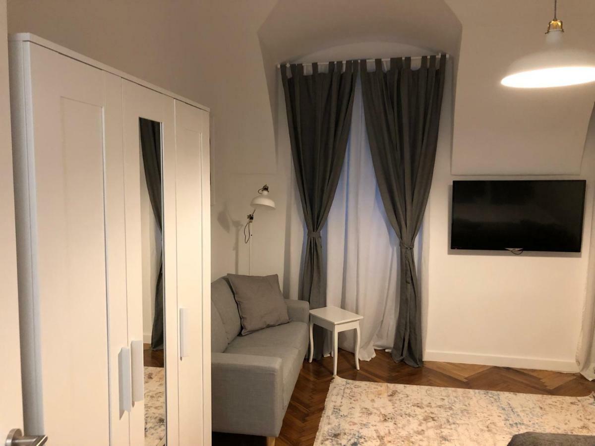 Apartmani Sb 42 Zagabria Esterno foto