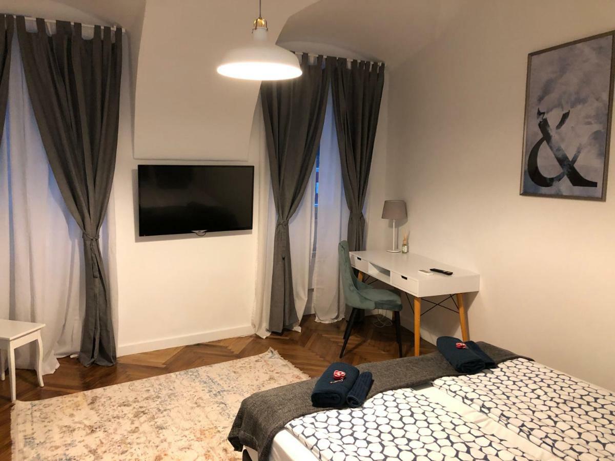 Apartmani Sb 42 Zagabria Esterno foto